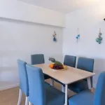 Appartement Host Wise - Trendy Bright Flats With Jacuzzi - 5 Min *