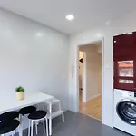 Διαμέρισμα Host Wise - Trendy Bright Flats With Jacuzzi - 5 Min *