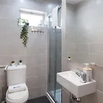 Διαμέρισμα Host Wise - Trendy Bright Flats With Jacuzzi - 5 Min Matosinhos (Porto)