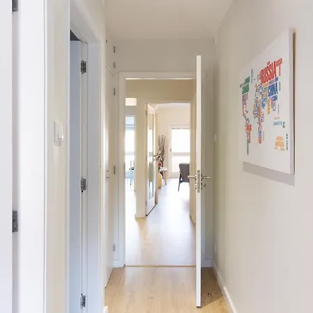 Host Wise - Trendy Bright Flats With Jacuzzi - 5 Min *