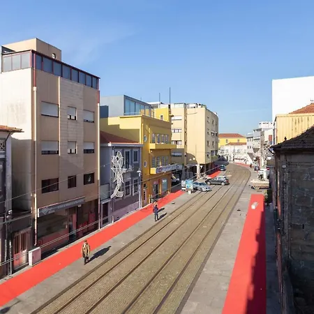 Host Wise - Trendy Bright Flats With Jacuzzi - 5 Min