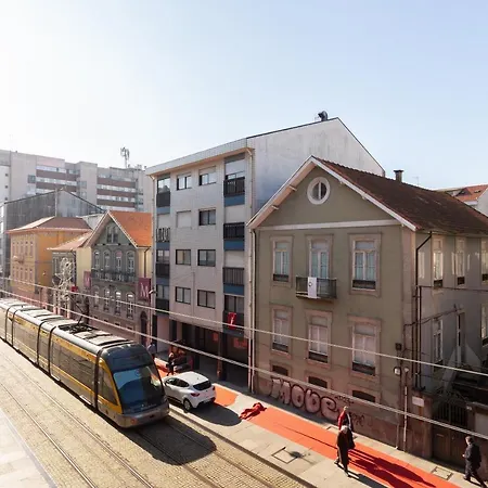 Host Wise - Trendy Bright Flats With Jacuzzi - 5 Min *