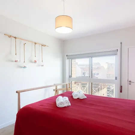 Host Wise - Trendy Bright Flats With Jacuzzi - 5 Min