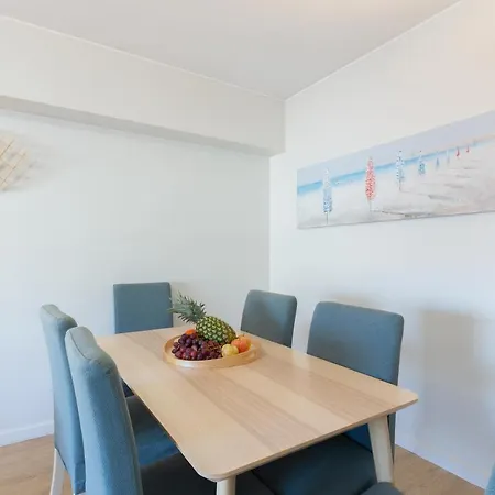 Host Wise - Trendy Bright Flats With Jacuzzi - 5 Min *