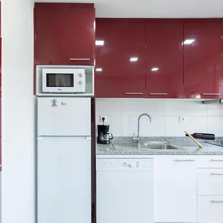 Host Wise - Trendy Bright Flats With Jacuzzi - 5 Min Appartement Matosinhos (Porto)