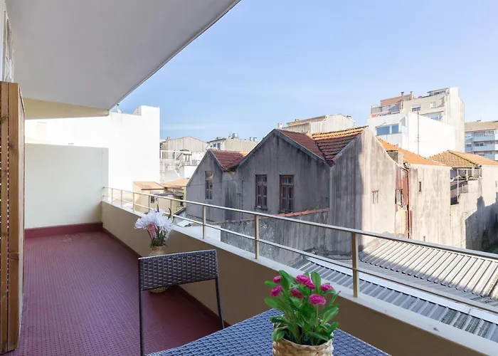 Host Wise - Trendy Bright Flats With Jacuzzi - 5 Min Apartamento Matosinhos (Porto)