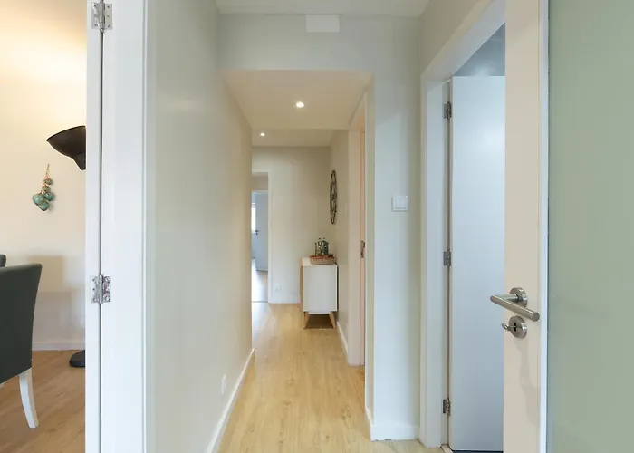 Host Wise - Trendy Bright Flats With Jacuzzi - 5 Min Apartamento Matosinhos (Porto)