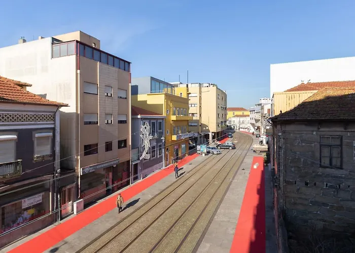 Host Wise - Trendy Bright Flats With Jacuzzi - 5 Min