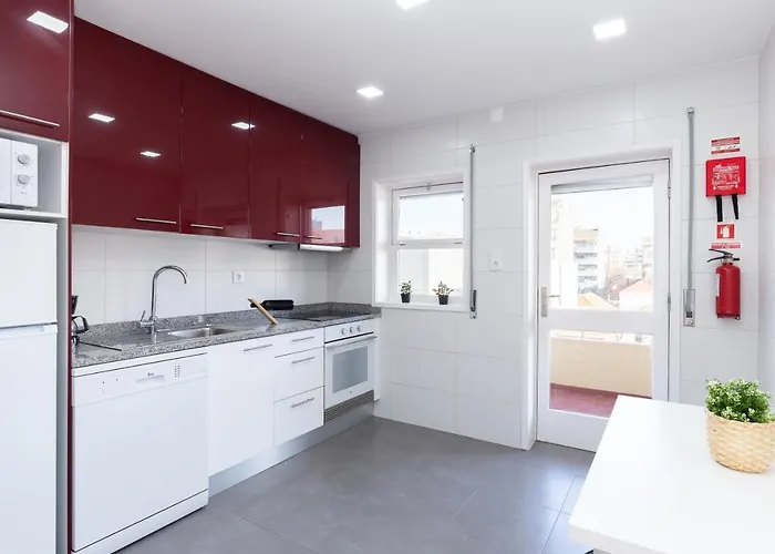 Host Wise - Trendy Bright Flats With Jacuzzi - 5 Min Apartamento