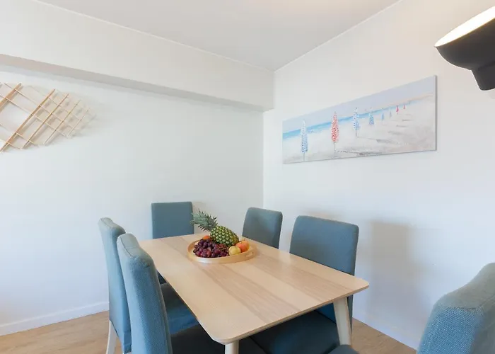 Host Wise - Trendy Bright Flats With Jacuzzi - 5 Min *