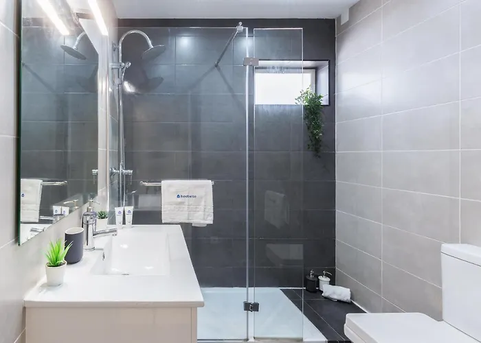 Host Wise - Trendy Bright Flats With Jacuzzi - 5 Min Apartamento Matosinhos (Porto)